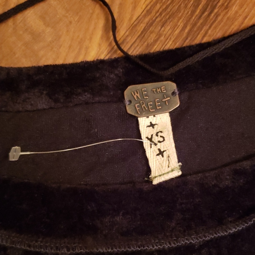 Free People Crushed Velvet Sweatshirt - Picture 4 of 6